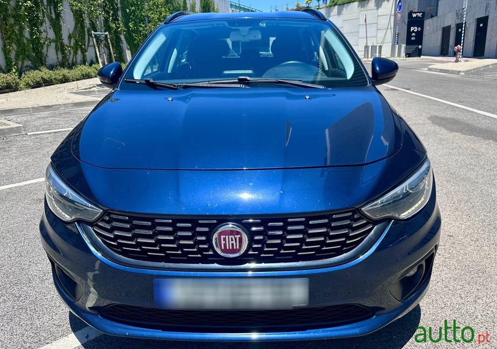 2018' Fiat Tipo Station Wagon photo #4