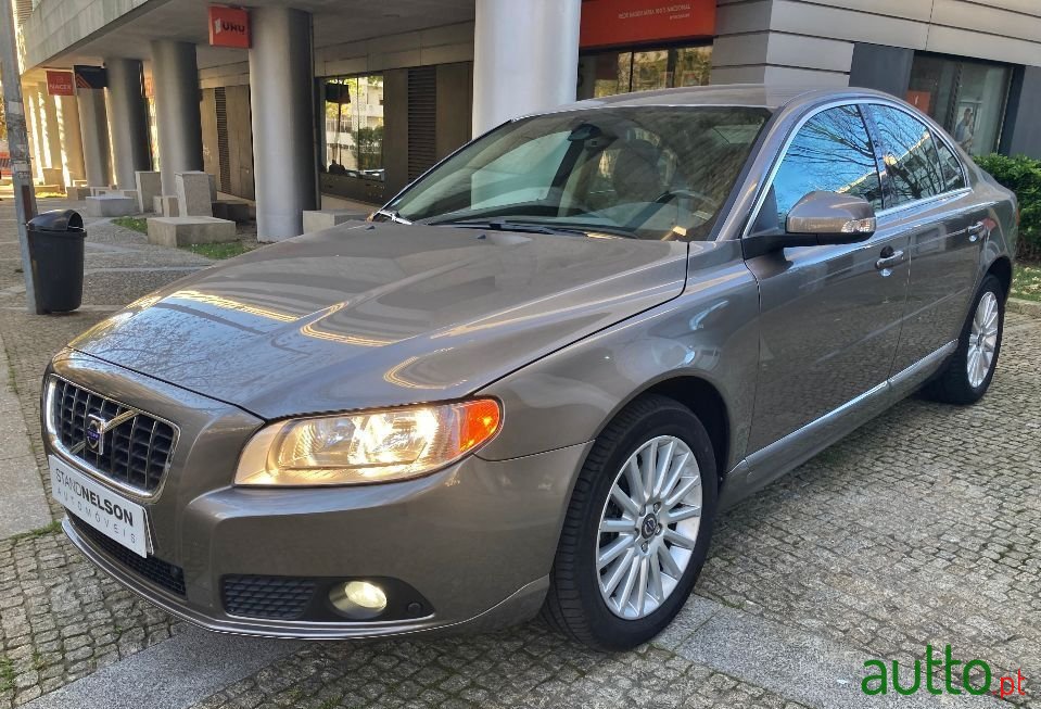 2008' Volvo S80 photo #1