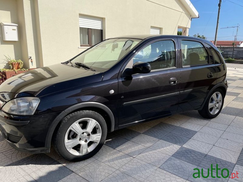 2005' Opel Corsa 1.3 Cdti Essentia photo #1