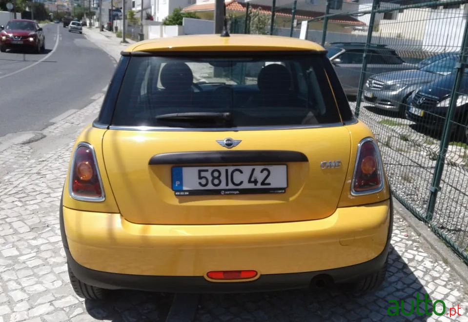 2009' MINI One photo #3