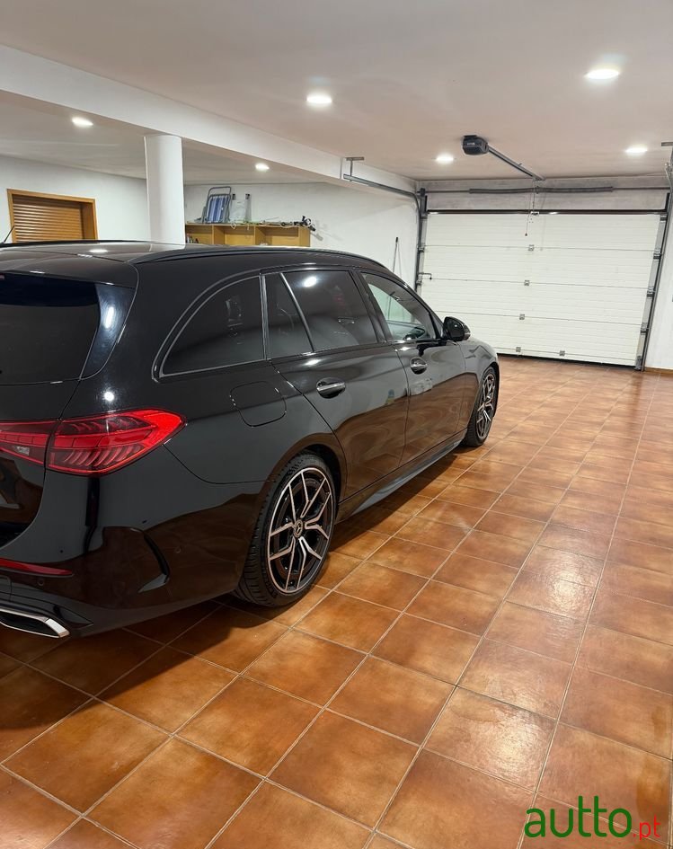 2023' Mercedes-Benz Classe C photo #3