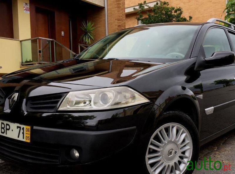 2006' Renault Megane Break photo #1