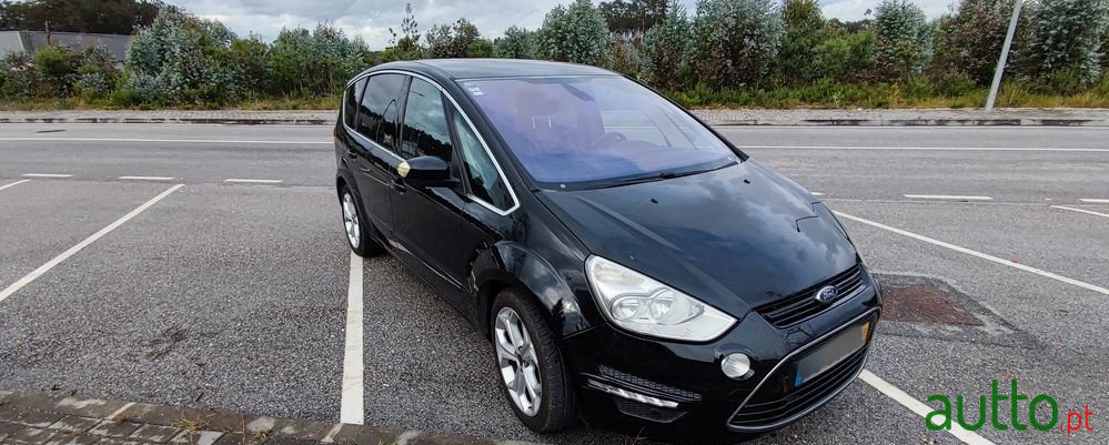 2010' Ford S-Max photo #2