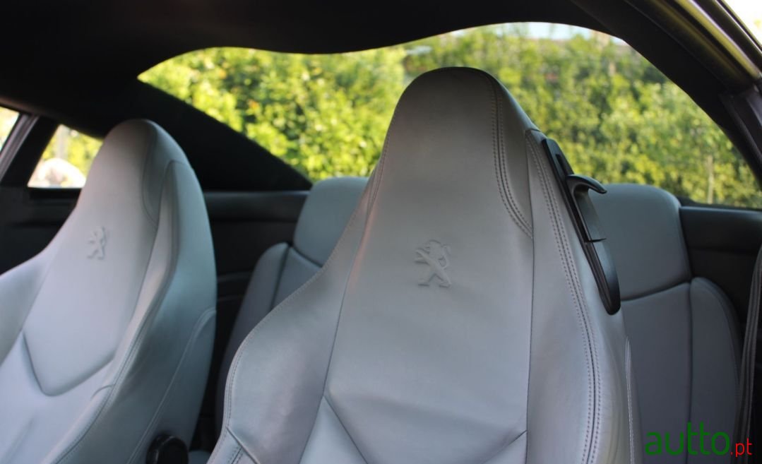 2010' Peugeot RCZ photo #6