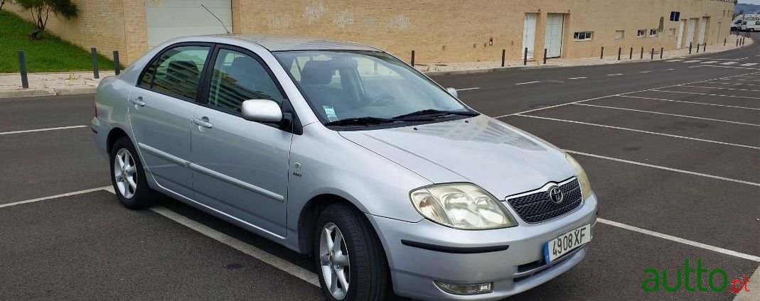 2004' Toyota Corolla photo #1