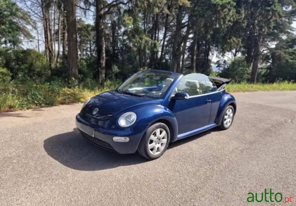 2003' Volkswagen New Beetle photo #2