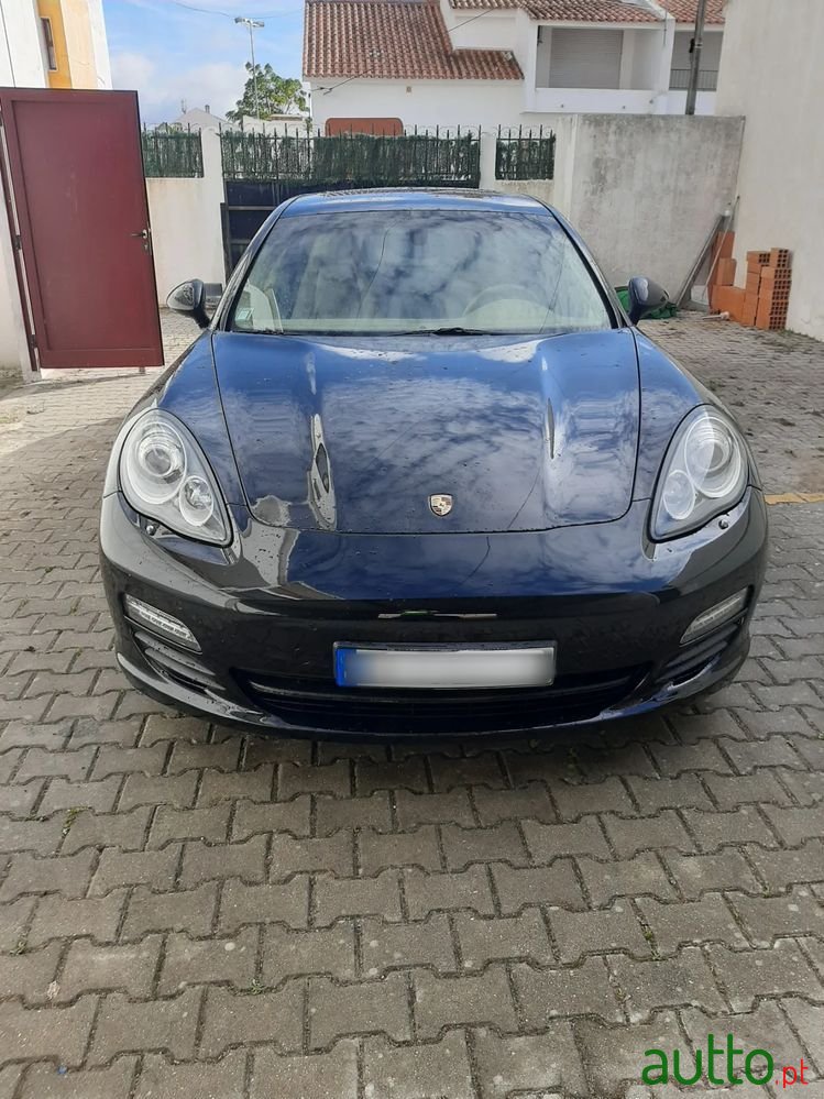 2012' Porsche Panamera photo #3