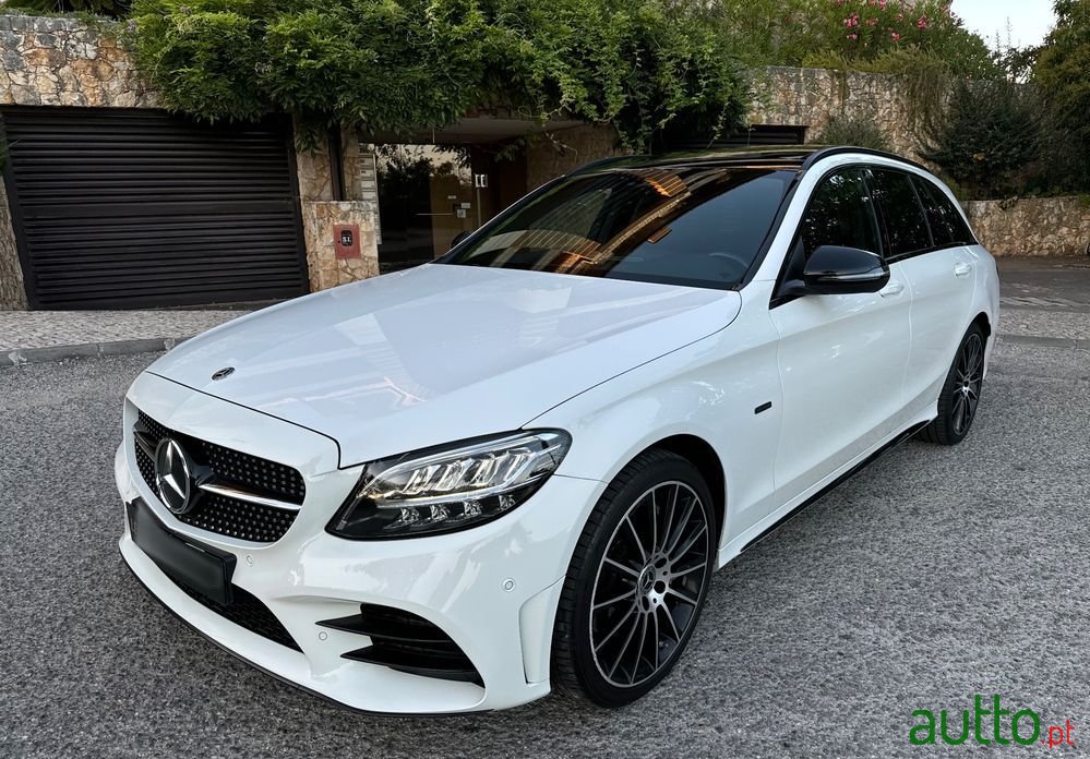 2020' Mercedes-Benz Classe C De Amg Line photo #2