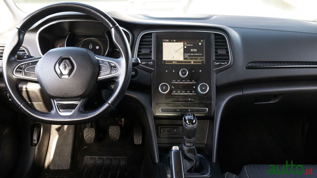 2016' Renault Megane photo #6