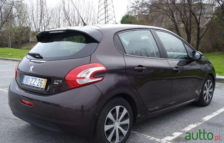 2013' Peugeot 208 1.4 Hdi Access photo #3