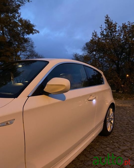 2009' BMW 118 photo #3