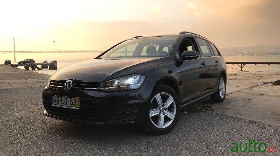 2015' Volkswagen Golf Variant photo #1