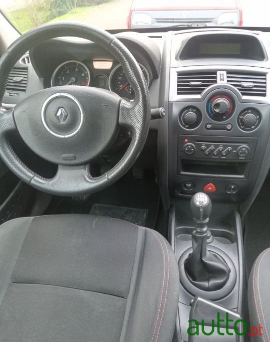 2007' Renault Megane Break photo #6