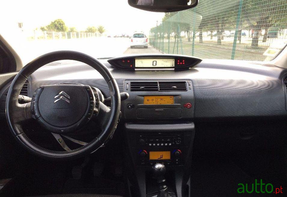 2008' Citroen C4 Thp photo #1