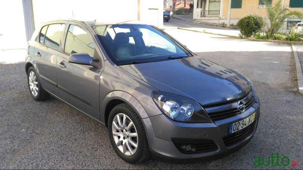 2004' Opel Astra 1.4 Elegance photo #3