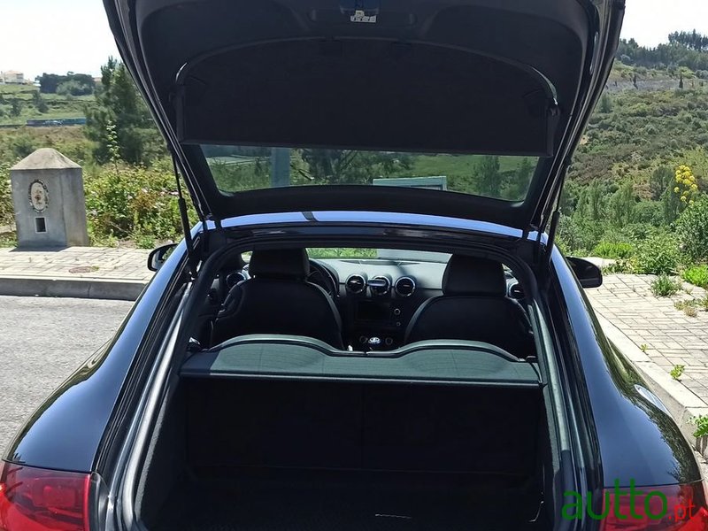 2011' Audi Tt Coupé S-Line photo #5