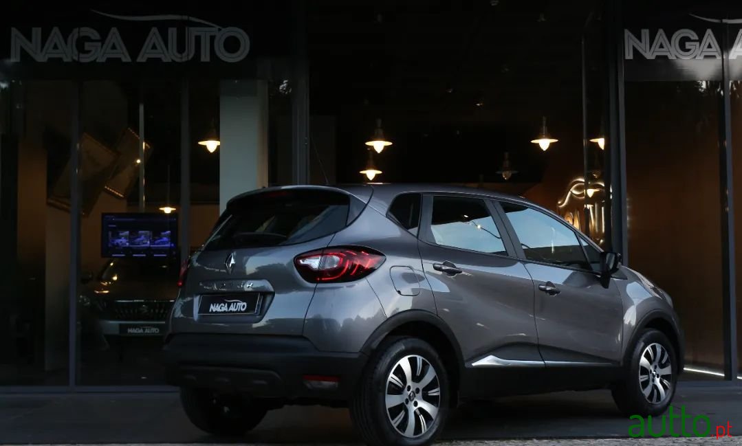 2018' Renault Captur photo #4