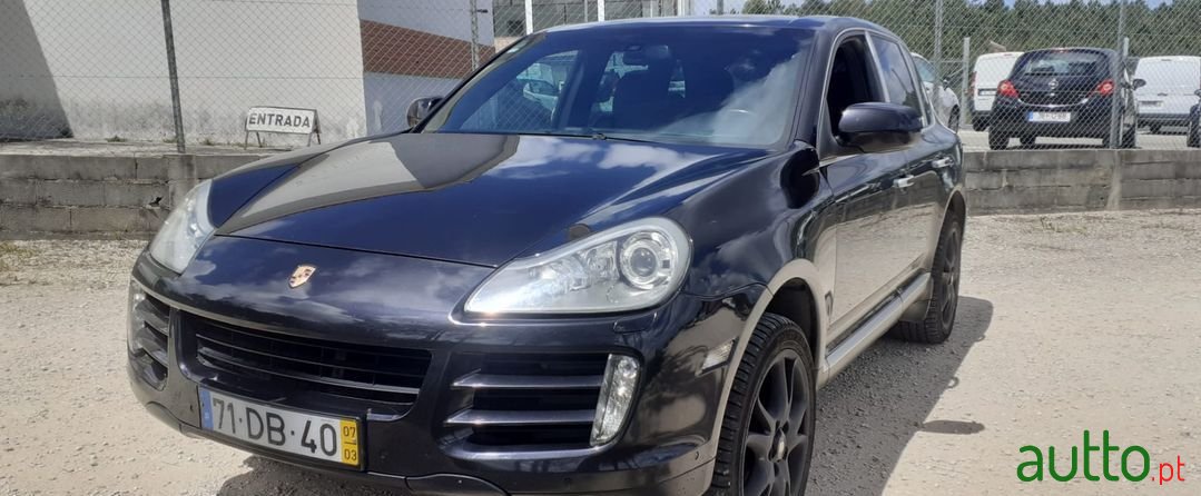 2007' Porsche Cayenne photo #2