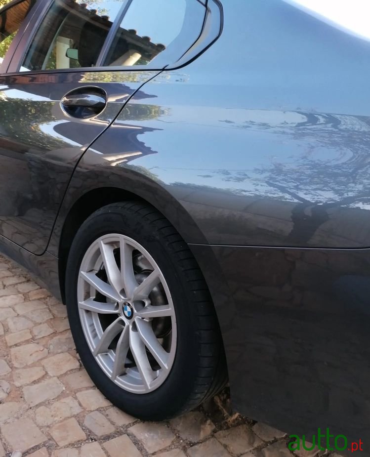 2019' BMW Série 3 photo #5