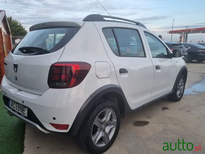 2020' Dacia Sandero photo #3