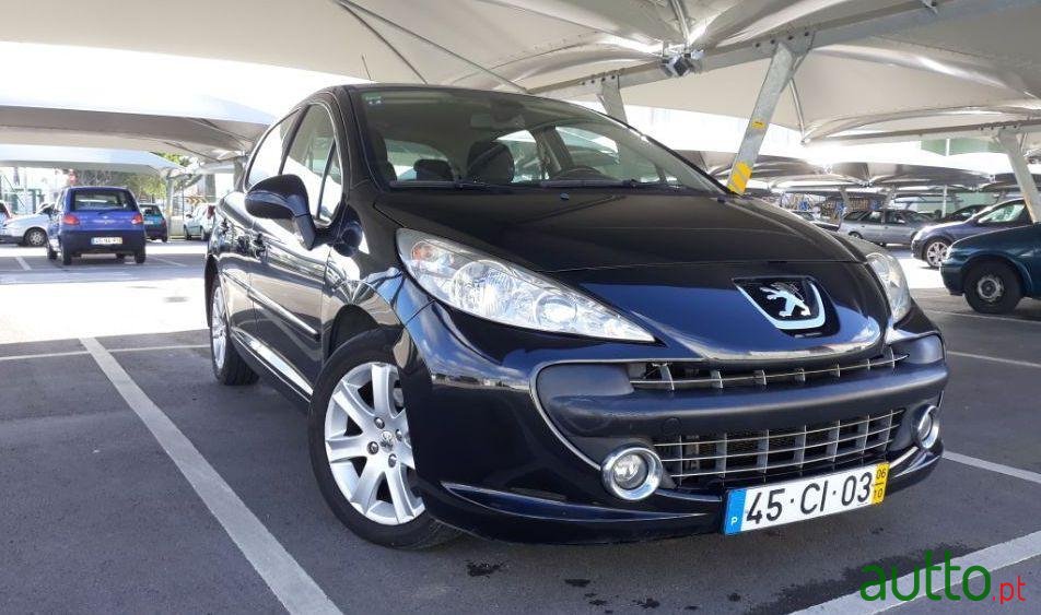 2006' Peugeot 207 1.6 Hdi Sport photo #1