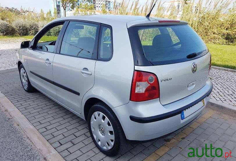 2003' Volkswagen Polo photo #1