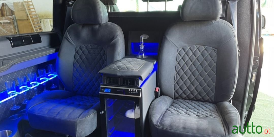 2006' Mercedes-Benz Viano photo #3