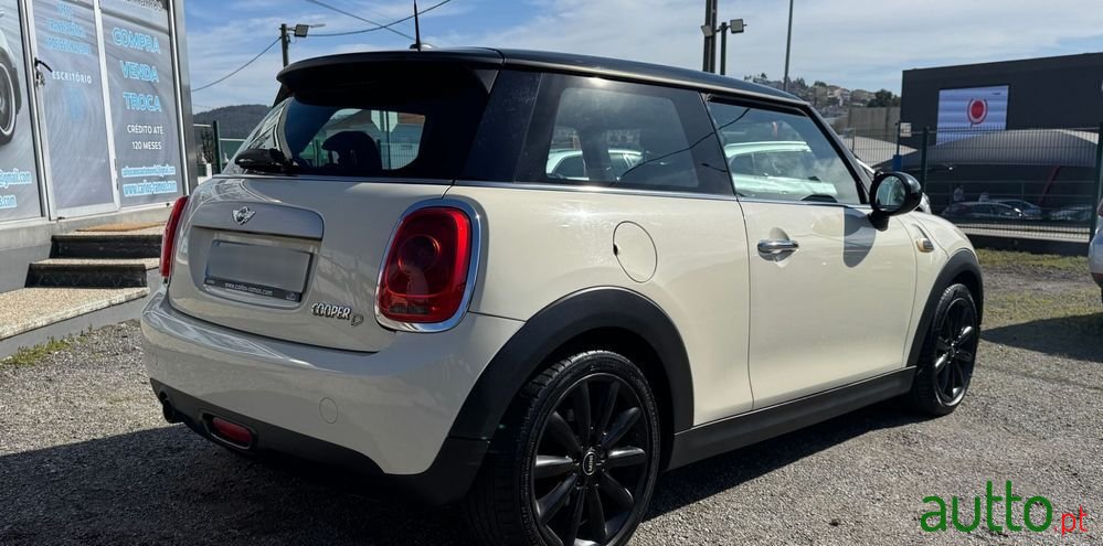 2015' MINI Cooper D 3 Portas photo #5
