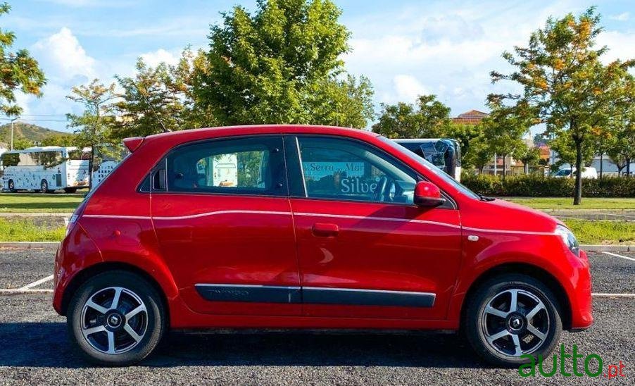 2015' Renault Twingo photo #1