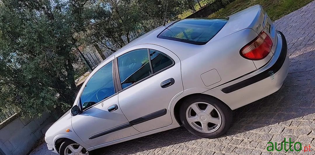 2001' Nissan Almera photo #6