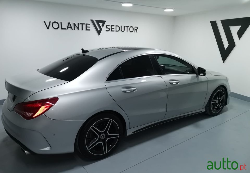 2013' Mercedes-Benz Cla-220 photo #6