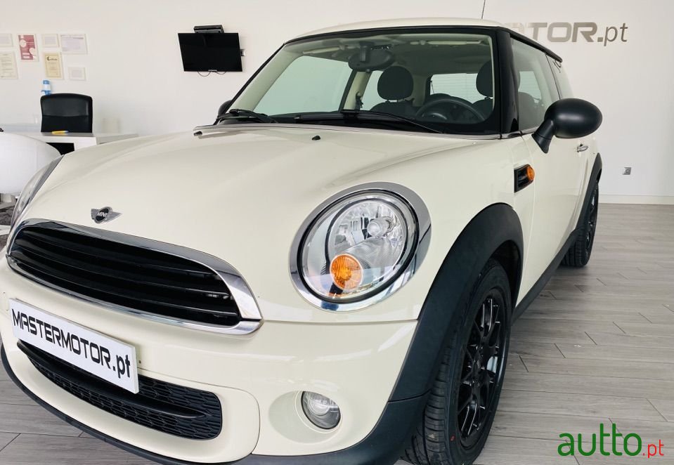 2013' MINI One photo #2