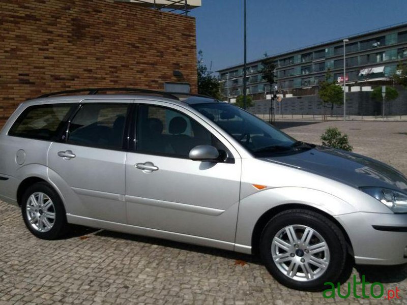 2003' Ford Focus-Sw 1.6 16V Ghia photo #1