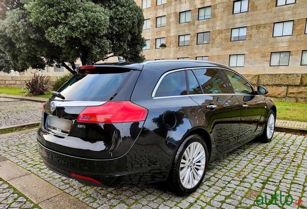 2012' Opel Insignia Sports Tourer photo #6