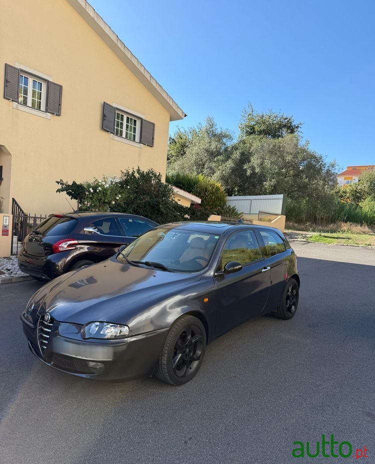 2002' Alfa Romeo 147 Ver-1-6-Ts-Plus photo #5