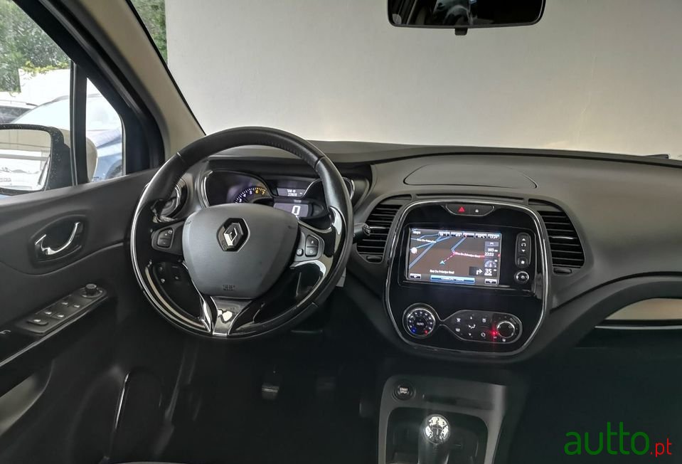 2014' Renault Captur photo #4