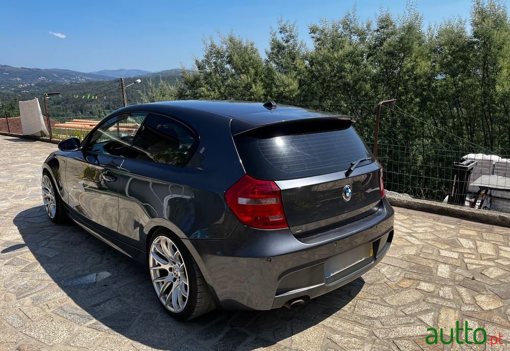 2008' BMW Série 1 D photo #6