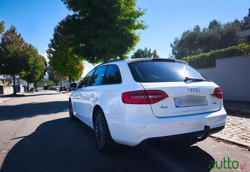 2012' Audi A4 Avant photo #5