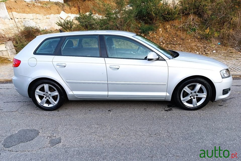 2011' Audi A3 Sportback photo #5
