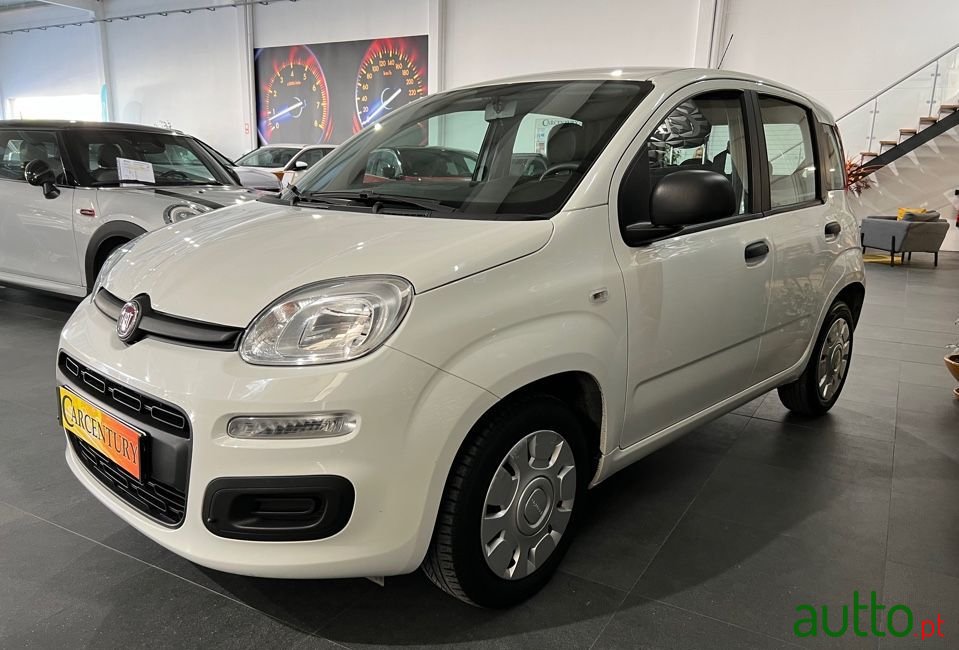 2018' Fiat Panda photo #2