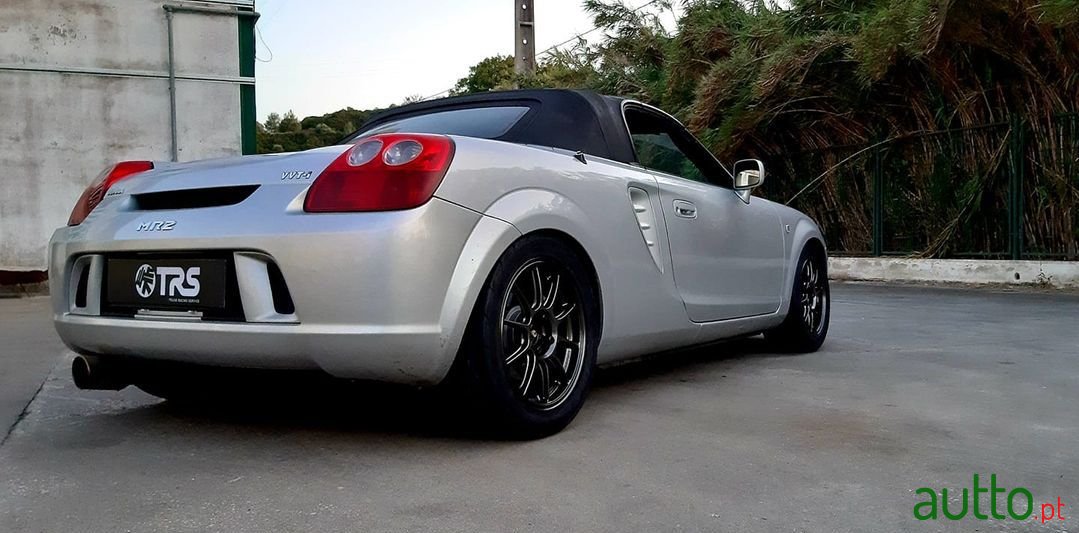 2002' Toyota MR2 photo #4