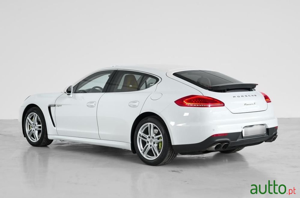2014' Porsche Panamera S E-Hybrid photo #4