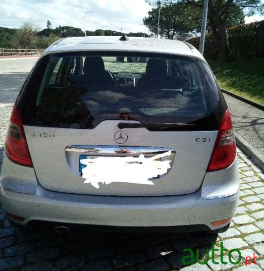 2009' Mercedes-Benz A-180 photo #2
