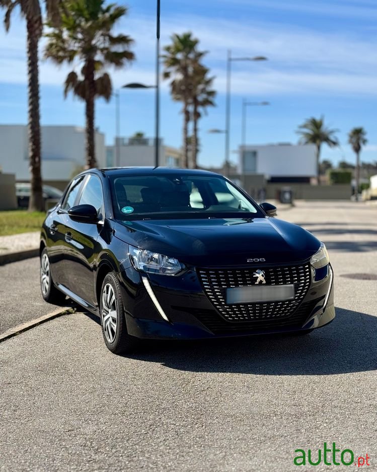 2021' Peugeot 208 photo #2