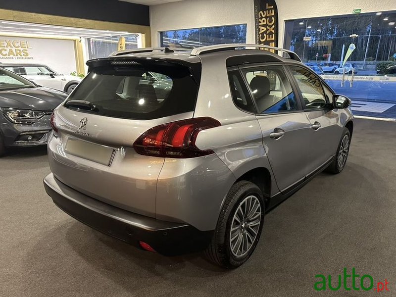 2019' Peugeot 2008 photo #6