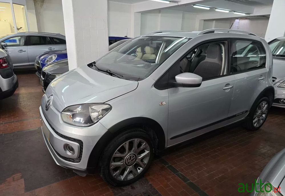 2013' Volkswagen Up! photo #1