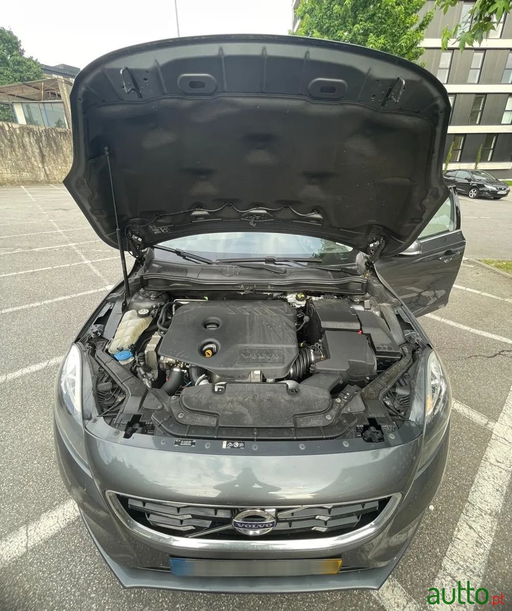 2013' Volvo V40 photo #5
