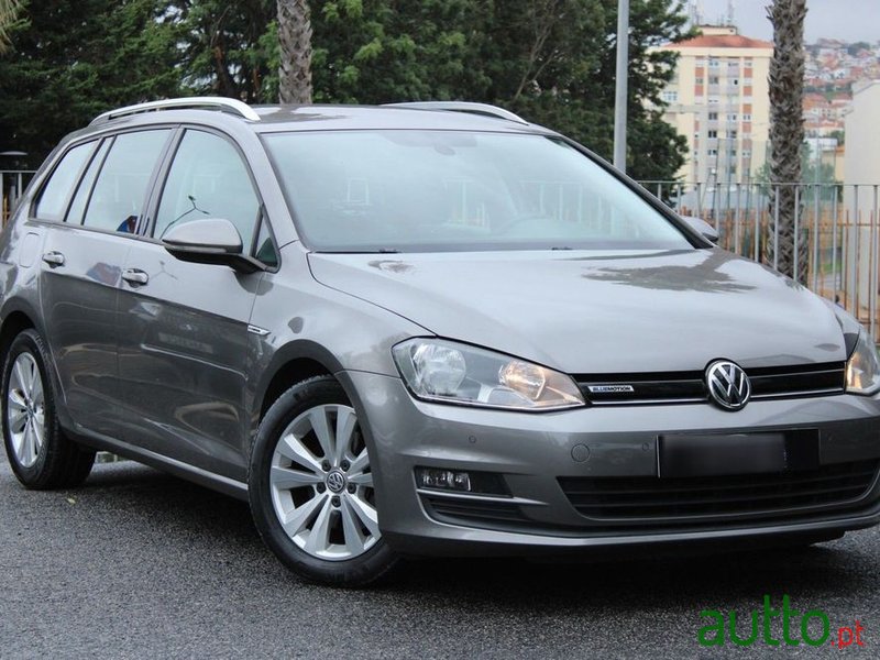 2015' Volkswagen Golf Variant photo #1