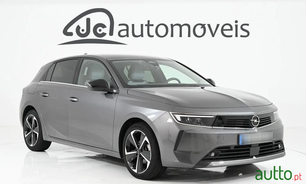 2023' Opel Astra 1.2 T Elegance photo #1
