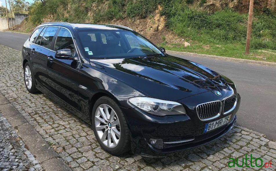 2012' BMW 520 D Auto photo #3